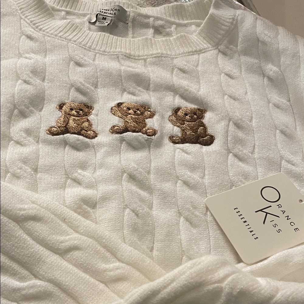 Opance Kiss Women's Cream Sweater with Bear Embroidery